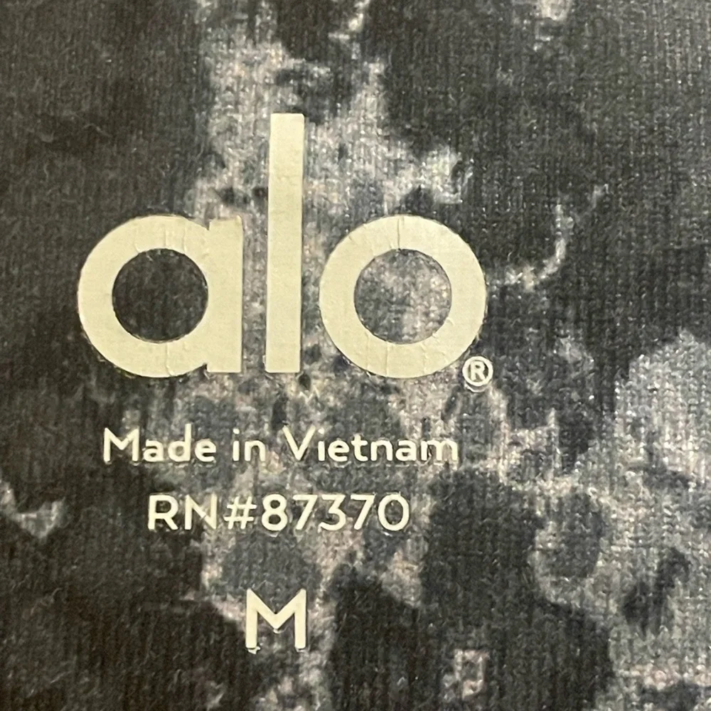 ALO Yoga Black and Gray Snakeskin patterned leggings